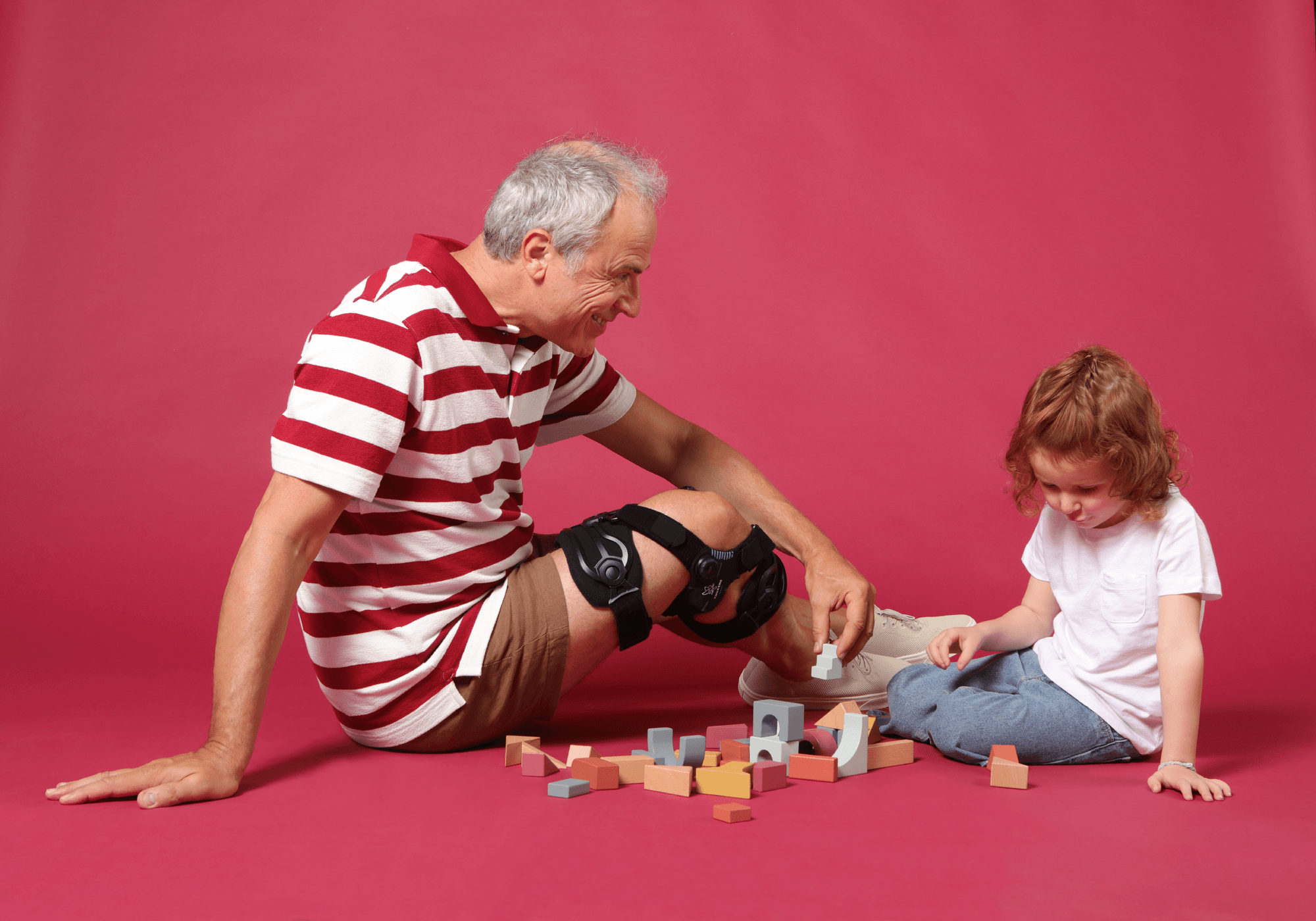 

Knee braces to relieve osteoarthritis of the knee 


